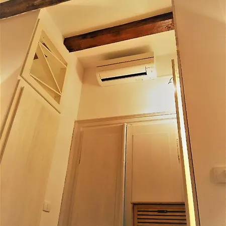 Isola Rosa Apartman *